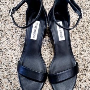 Steve Madden Black Ankle Strap Sandals Leather